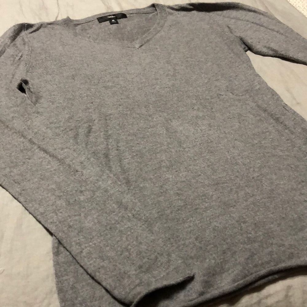 Grey thin sweater